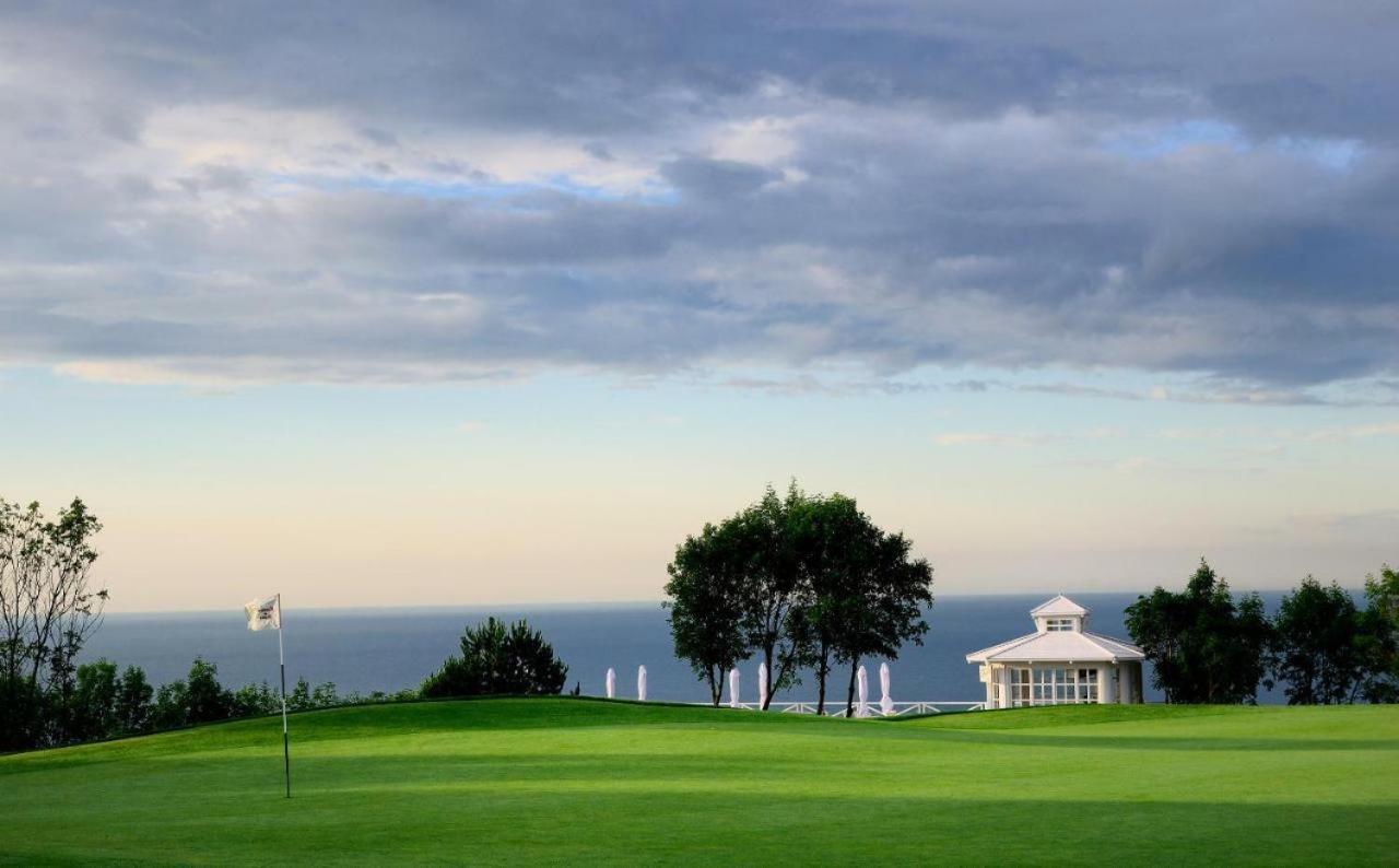Luxury Lighthouse Golf Villa 巴尔奇克 外观 照片