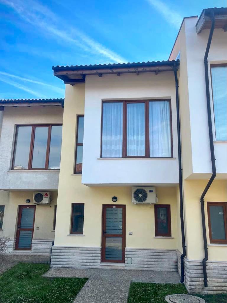 Luxury Lighthouse Golf Villa 巴尔奇克 外观 照片